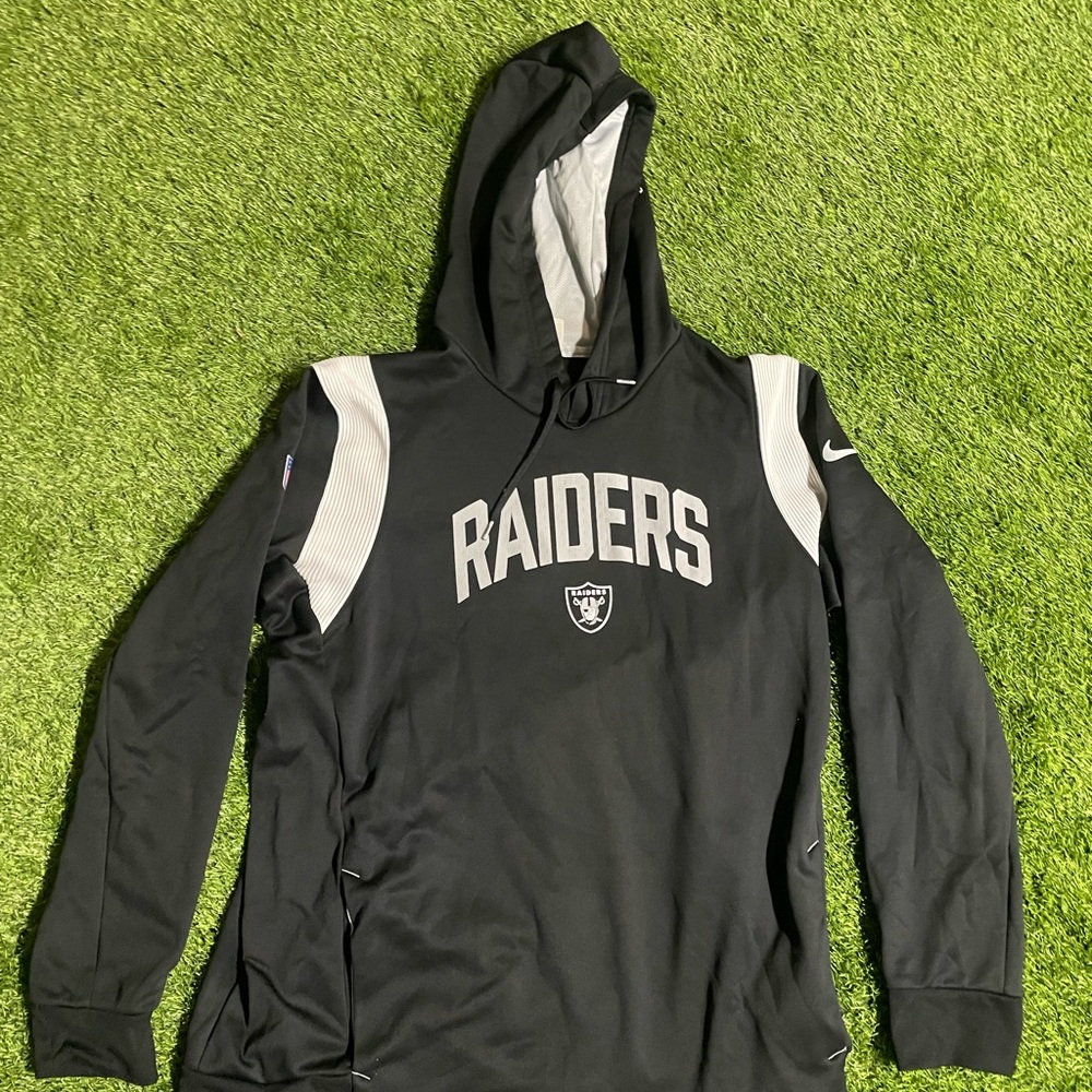 NEVER WORN- raiders-Nike-NFL- XL- Hoodie